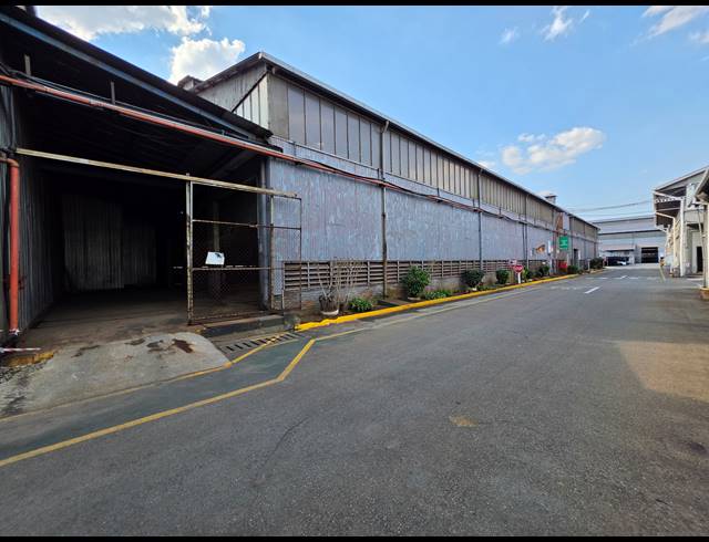1,200M² FACTORY TO LET IN BOKSBURG EAST